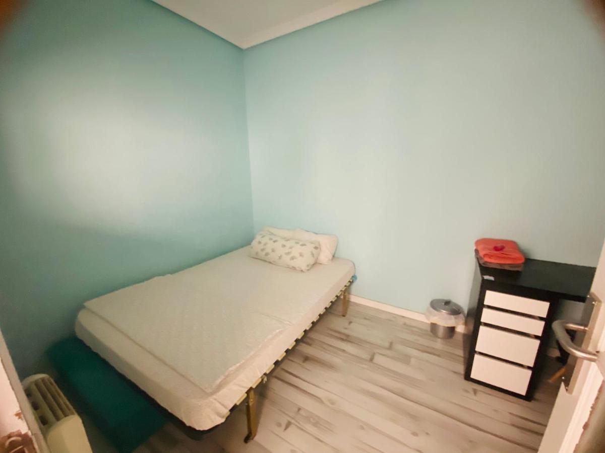 Acogedora Habitacion En Centro De Getafe Kültér fotó
